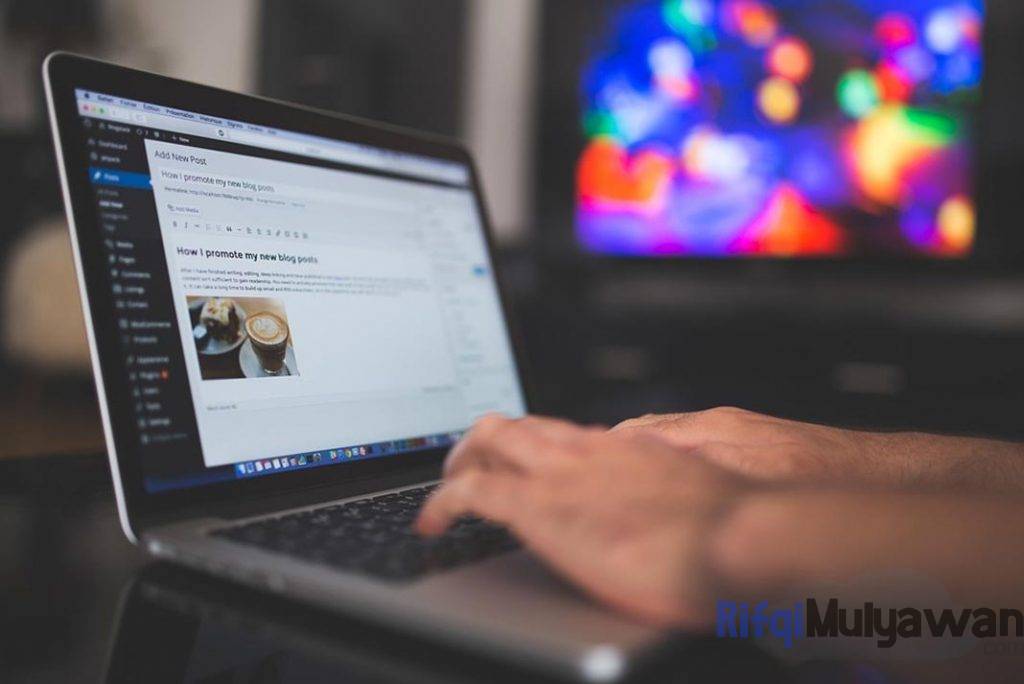 Ilustrasi Gambar Apa Perbedaan Blog Dengan Website Dalam Membahas Pengertian Blog