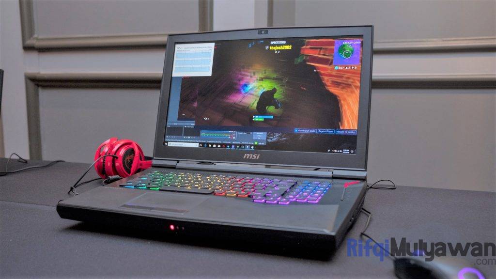 Gambar PC Seluler MSI GT76 Titan