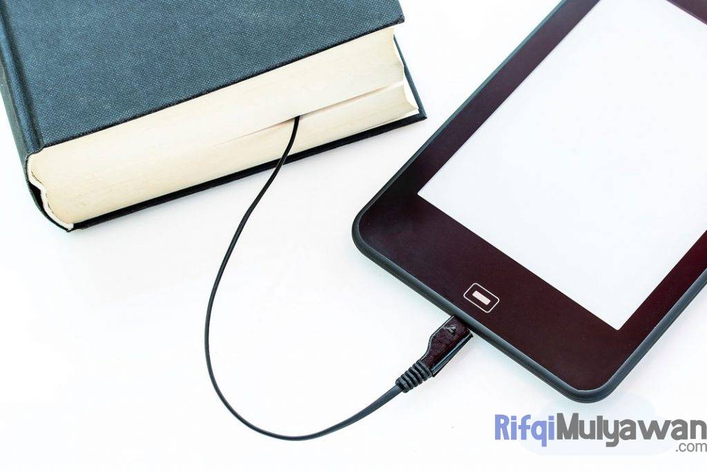 Ilustrasi Gambar Apa Saja Jenis Dan Macam Hard Copy Yang Harus Disimpan Dan Tidak Serta Bagaimana Cara Mencari Atau Melacak Salinan Fisik Berkas Dokumen Kertas