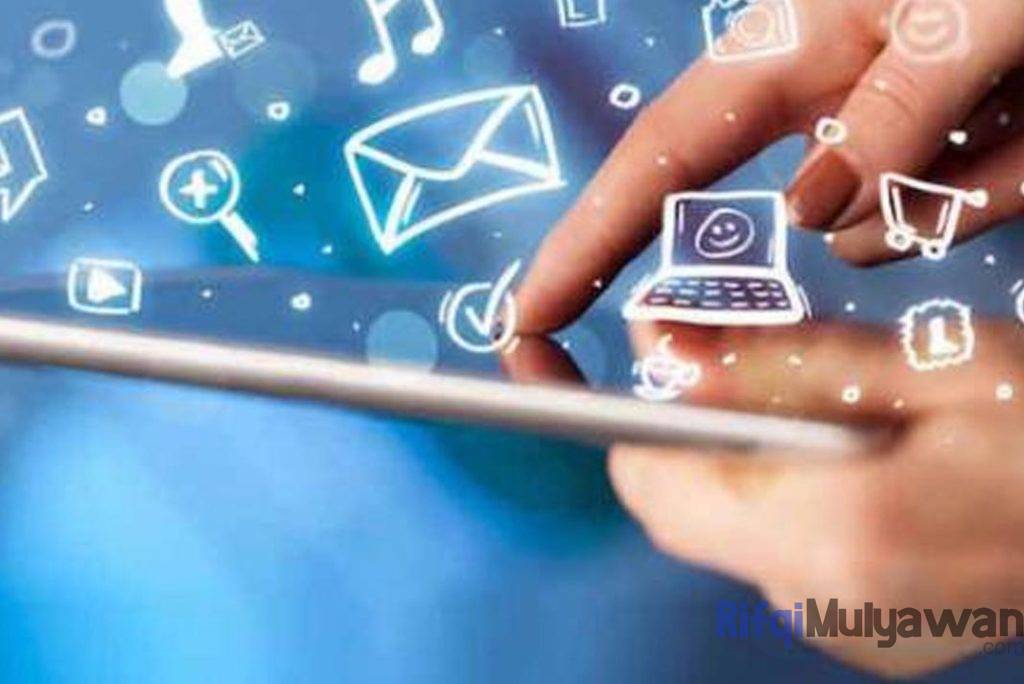 Ilustrasi Gambar Pengertian Internet Dan Manfaatnya