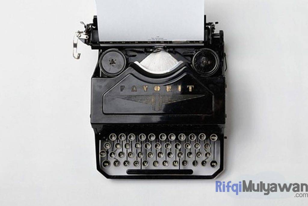 Ilustrasi Gambar Sejarah Teks Atau Text Editor Serta Tujuan Dan Fungsinya Dalam Membahas Pengertian Dan Arti Pengedit Teks