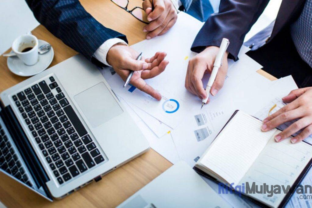 Ilustrasi Gambar Tips Dan Trik Kiat Kiat Lainnya Untuk Menjadi Pebisnis Entrepreneur Wirausahawan Pengusaha Yang Sukses Di Dunia