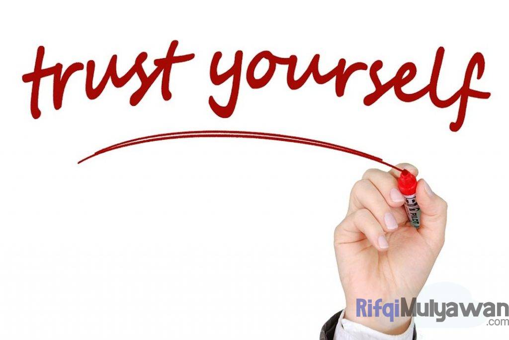 Ilustrasi Gambar Cara Meningkatkan Harga Diri Yang Rendah Agar Lebih Mempercayai Diri Anda Sendiri